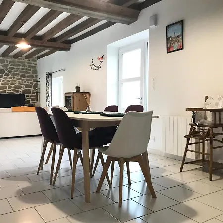 Holiday home Gite Les Colombes-charmante Maison Campagne Sainte-Cecile (Manche)